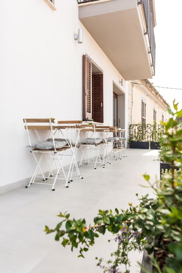 Tortora Bed And Breakfast กัลเตลลิ ภายนอก รูปภาพ